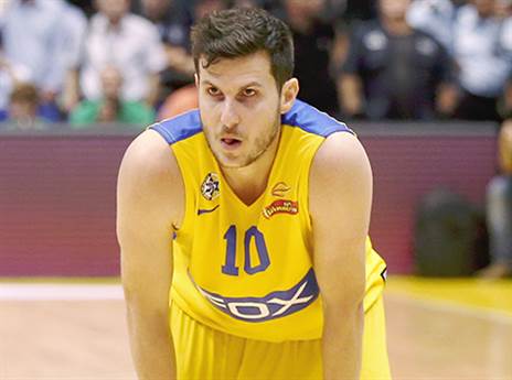 "נפגעתי כשהודיעו שלא אמשיך" (אלן שיבר)