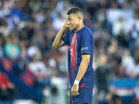 אמבפה. האיש שלא באמת היה שם ( Tim Clayton/Corbis via Getty Images)