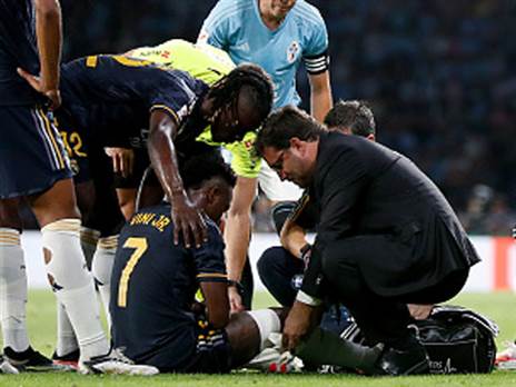 ציפה לבשורות משמחות יותר. ויניסיוס ברגע הפציעה (Getty)