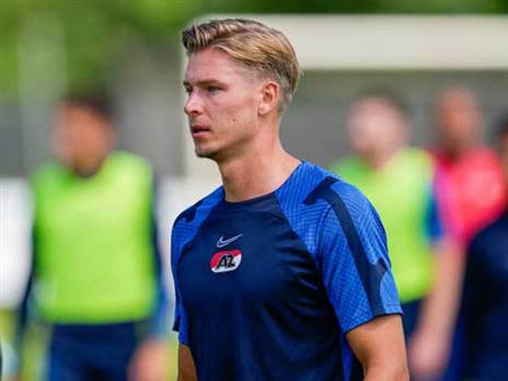 בקרוב החלוץ החדש של אריה (GETTY)