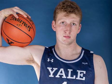 משמעותי מאוד העונה. וולף (Yale)