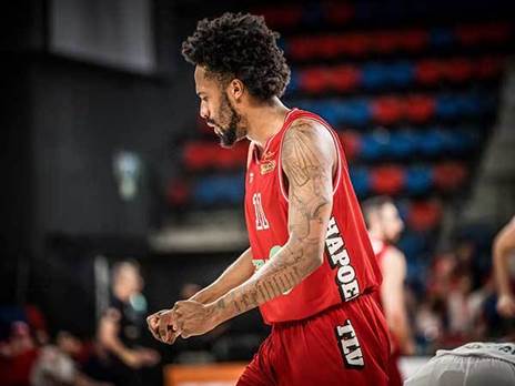 "הקבוצה היא כמו משפחה עבורי". אנגולה (צילום: עודד קרני)