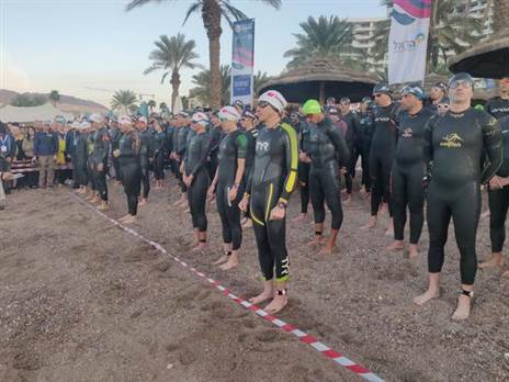 דקת הדומיה לפני הזינוק | צילום: גיא דר