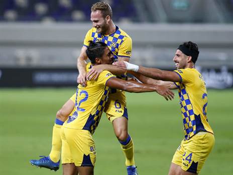 נציגה אחת מתוך שלוש (אלן שיבר)