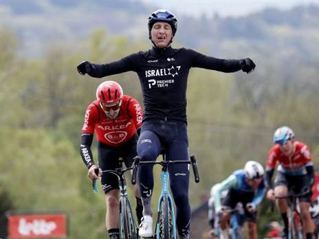 סטיב וויליאמס מנצח | צילום: ספרינט סייקלינג