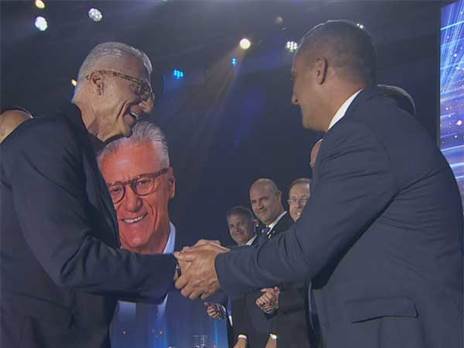 “הכדורסלן הישראלי הטוב בכל הזמנים“