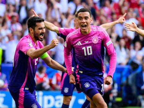 יבטיחו את המקום הראשון? (GETTY)