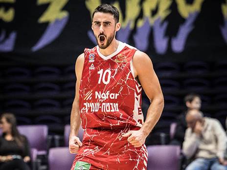 חתם לעונה נוספת. קררה (עודד קרני)