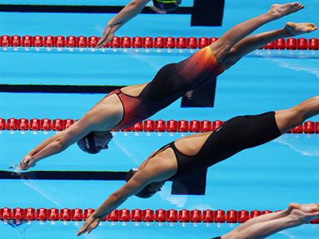 רבים יחכו לראות את קייטי לדקי קופצת לבריכה (GETTY)