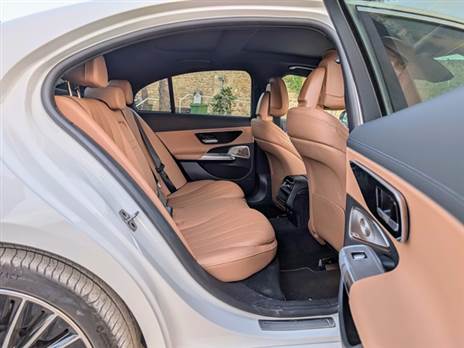 המרווח מאחור נפגע עקב תעלת הינע גדולה