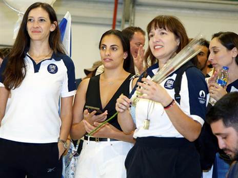 גם לינוי אשרם הגיעה (אלן שיבר)