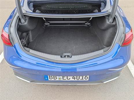 420 ליטר מחכים לכם בתא המטען השימושי