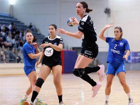 (הדר ואן קולא, איגוד הכדוריד)