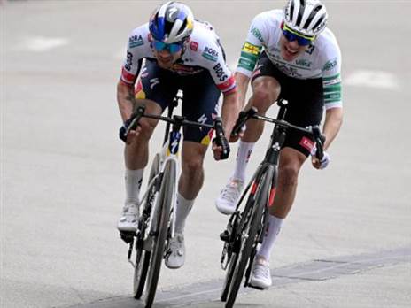 רוגליץ` ואיוסו, ראש בראש (getty)