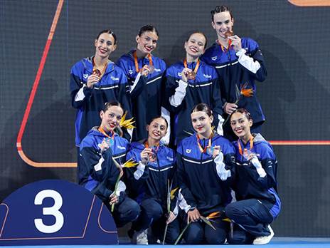 (סימונה קסטרוב. איגוד השחייה)