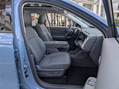 ליפמוטור לא מתיימרת להיות “פרימיום“, פשוט לספק רכבים עממיים ואיכותיים