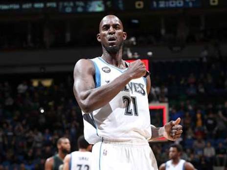 חוזר אחרי עשור, הפעם מחוץ לפרקט. גארנט (GETTY)