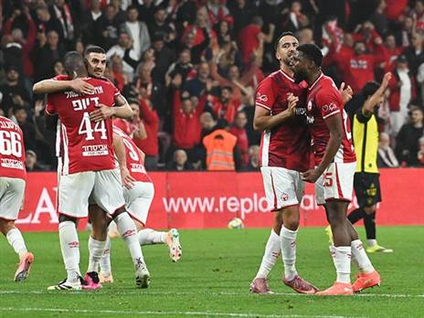 יחגגו גם הפעם? (ברני ארדוב)