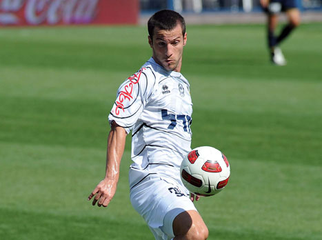 פירגונים מקיר לקיר. קאפורלה (ברני ארדוב, וואלה!)