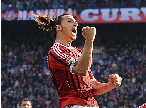 איברהימוביץ', עצבני ודורס (gettyimages). צפו בשערים שלו באלופות