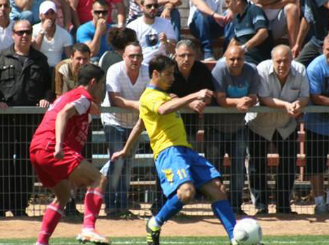 רפי סגל. יבנה נעצרה (אתר דאבל פס)