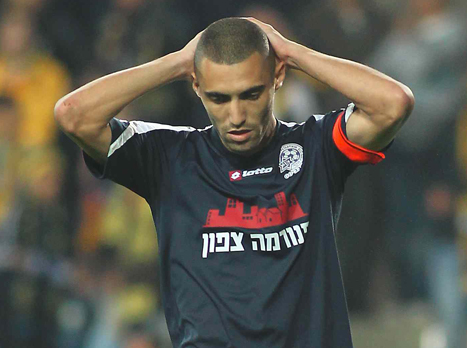 נשאר במלאבס. גולן (אלן שיבר)