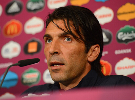 בופון, יעצור את האלופה? (GETTYIMAGES)