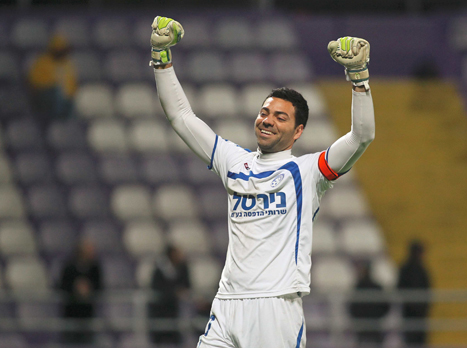 ניר. יישאר, וגם יקבל חיזוק