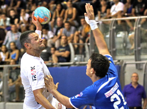 מימון. עוד יום בעבודה (צילום: דוד פליגל, איגוד הכדוריד)