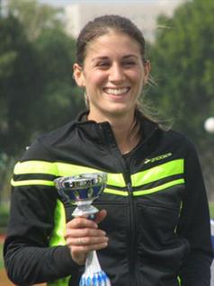 חיוך של ניצחון. אטיאס (צילום: איגוד האתלטיקה)