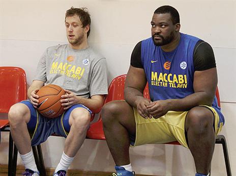 המצטרף החדש והמצטרף החדש-ישן. סופו ואינגלס (צילום: אלן שיבר)