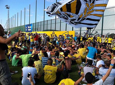 יש להם ציפיות. האוהדים