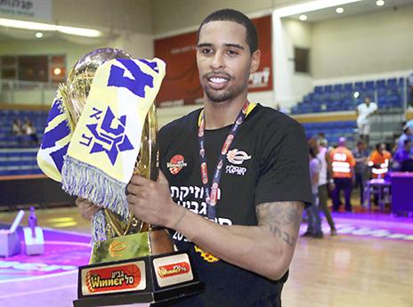 לנדסברג. מקבל הרבה פרגון (צילום: אלן שיבר)