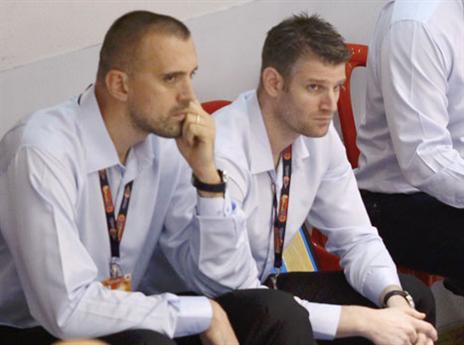 גם וויצ'יץ' ושטיין נראים אובדי עצות