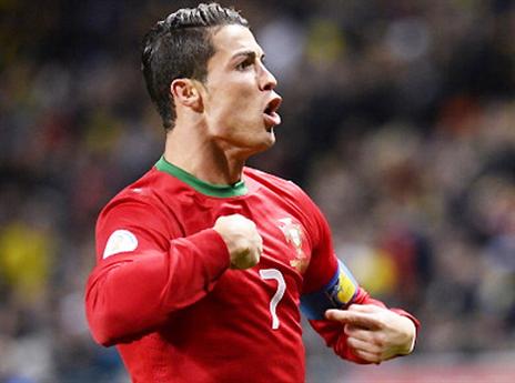 פאולו סוזה מאחורי רונאלדו (gettyimages)