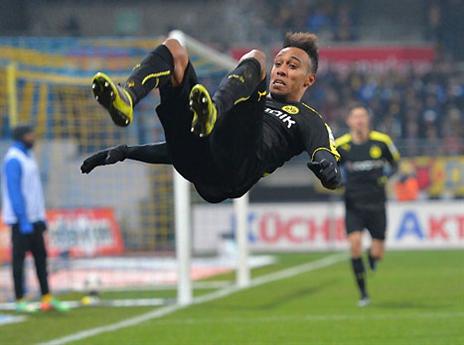 אאובימיאנג. חוגג עם סלטה (gettyimages)