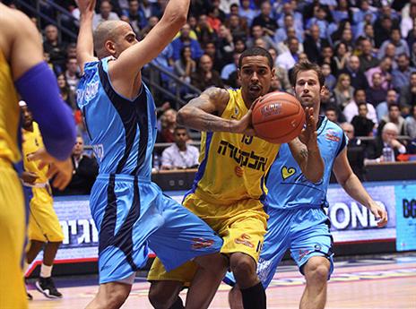 לנדסברג. רס"ר ריצה (אלן שיבר)