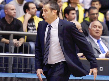 בלאט. משחק שגם המאמן הזיע בו (אלן שיבר)