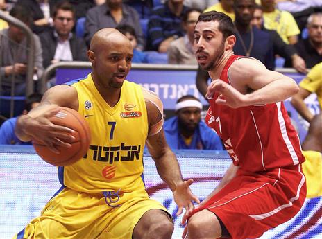 הדרבי האחרון. מכבי לא יודעת לרחם (צילום: אלן שיבר)