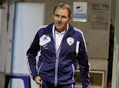 ויש גם פנים ישנות - אלי גוטמן (אלן שיבר)