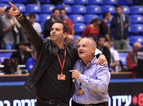 עתיד ורוד? אורי אלון (אלן שיבר)