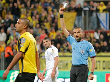 איציק כהן מוצהב. החמיץ יותר מדי (אנג'ו גוש ג'יני)