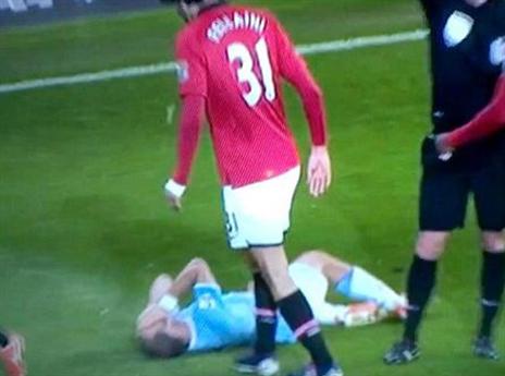 פלאיני, פעולה חסרת קלאסה