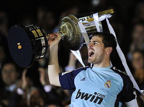 קסיאס חוגג גביע ב-2011. ישחזר? (gettyimages)