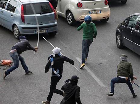 מתי איטליה תטפל בחוליגנים שלה?