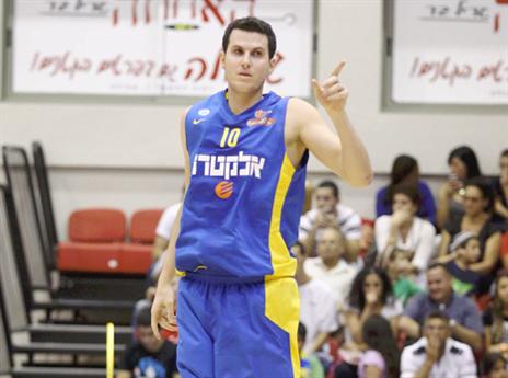 פניני. הכל מוכן למילאנו (אלן שיבר)