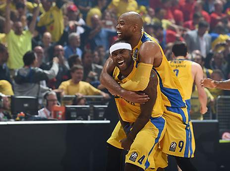 איבוד כדור של חריאפה סידר לרייס הזדמנות להשלים מהפך - הגארד לקח את המתנה בשתי ידיים