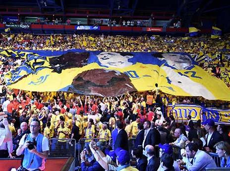 נצחון שני הושג ביציע