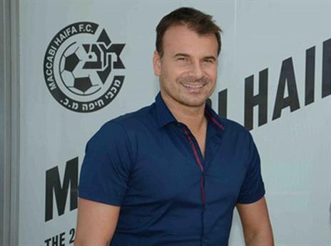 התרשם מאבוחצירה. סטנוייביץ' (האתר הרשמי, מכבי חיפה)