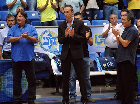 עודד קטש. "אישיות מיוחדת" (אלן שיבר)